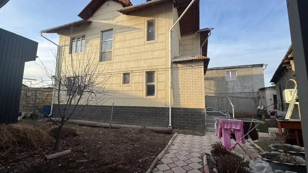 5 комнат, 148 м², 5 соток, Бишкек, Ак-Ордо ж/м Агентство недвижимости