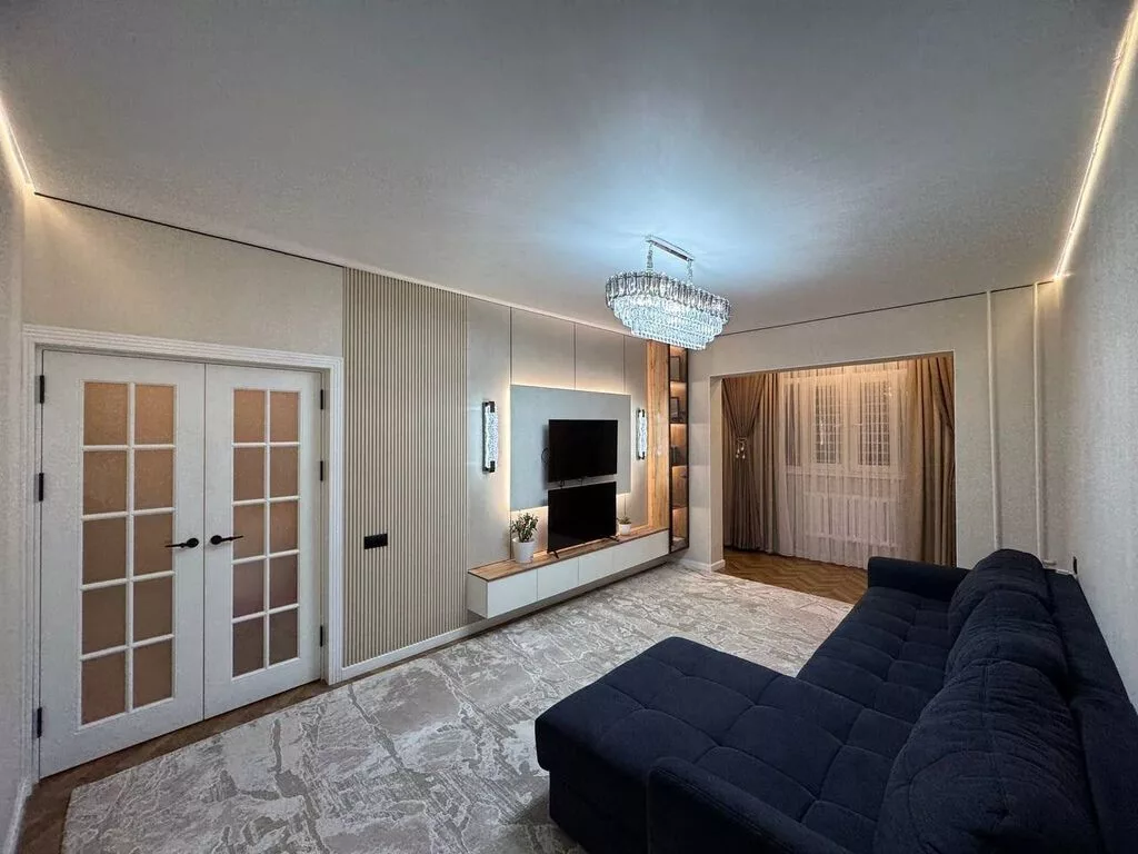 3 комнаты, 75 м², 12 мкр 106 серия, 4 этаж, Дизайнерский ремонт