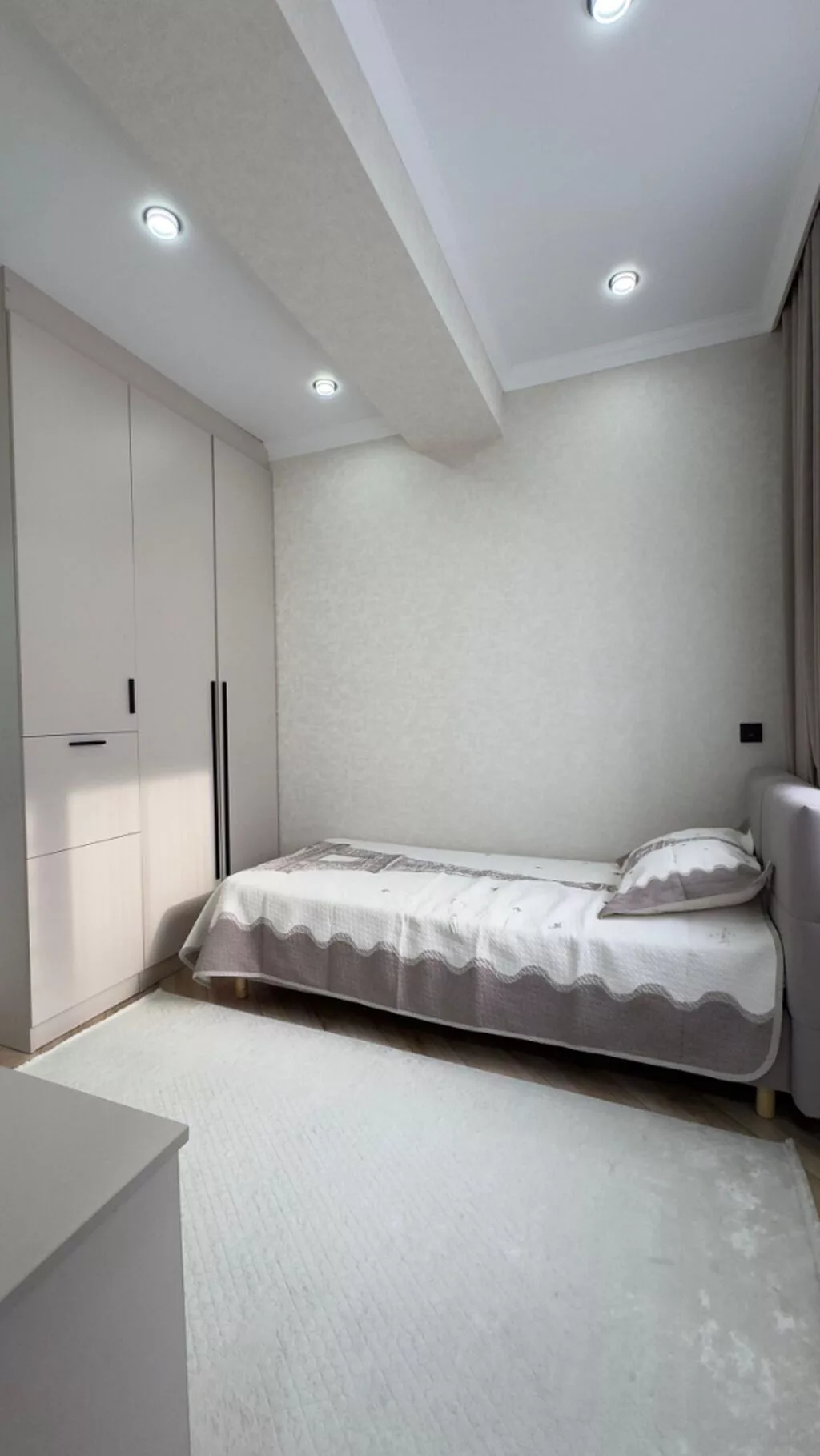 3 комнаты, 88 м², Мед Академия Элитка, 10 этаж, Дизайнерский ремонт