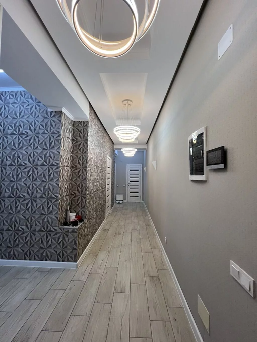 Аренда офисов, 122 м², В жилом комплексе