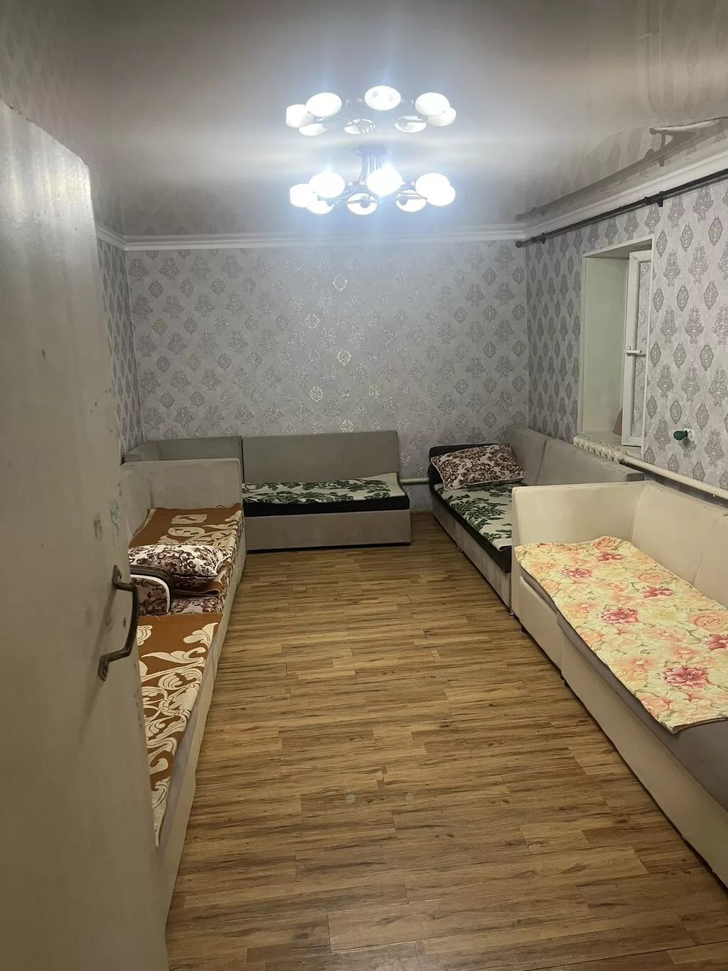 Хостел район старого толчка.Сдается койко место для мужчин,есть все