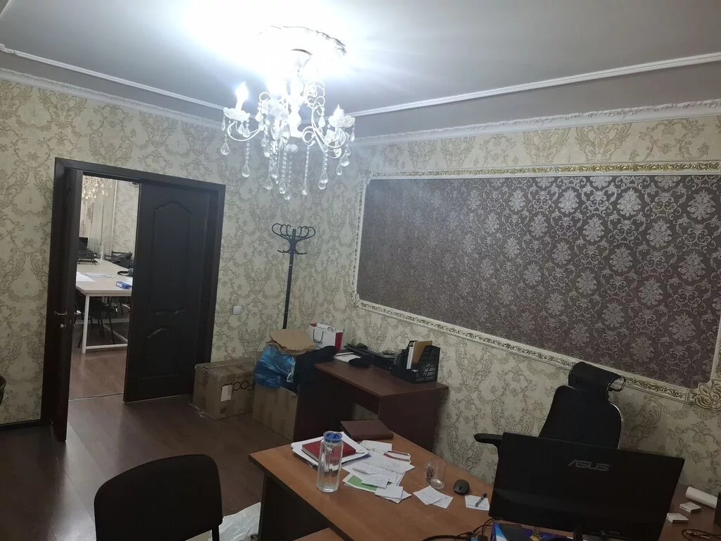 Сдаю The entire office: Сдаю Колл-центр, 90 м², В жилом комплексе, С ремонтом, 1 линия