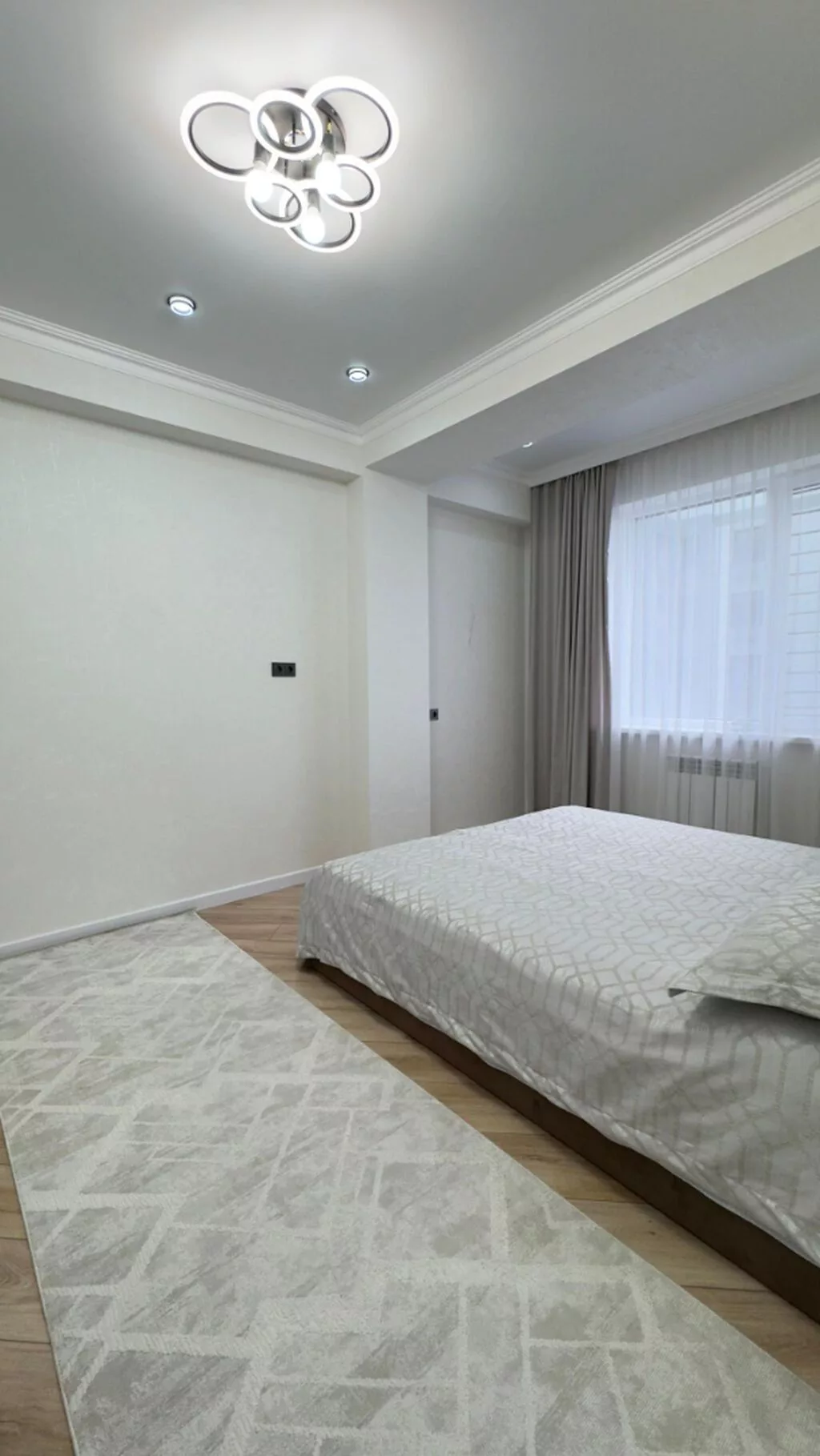 3 комнаты, 88 м², Мед Академия Элитка, 10 этаж, Дизайнерский ремонт