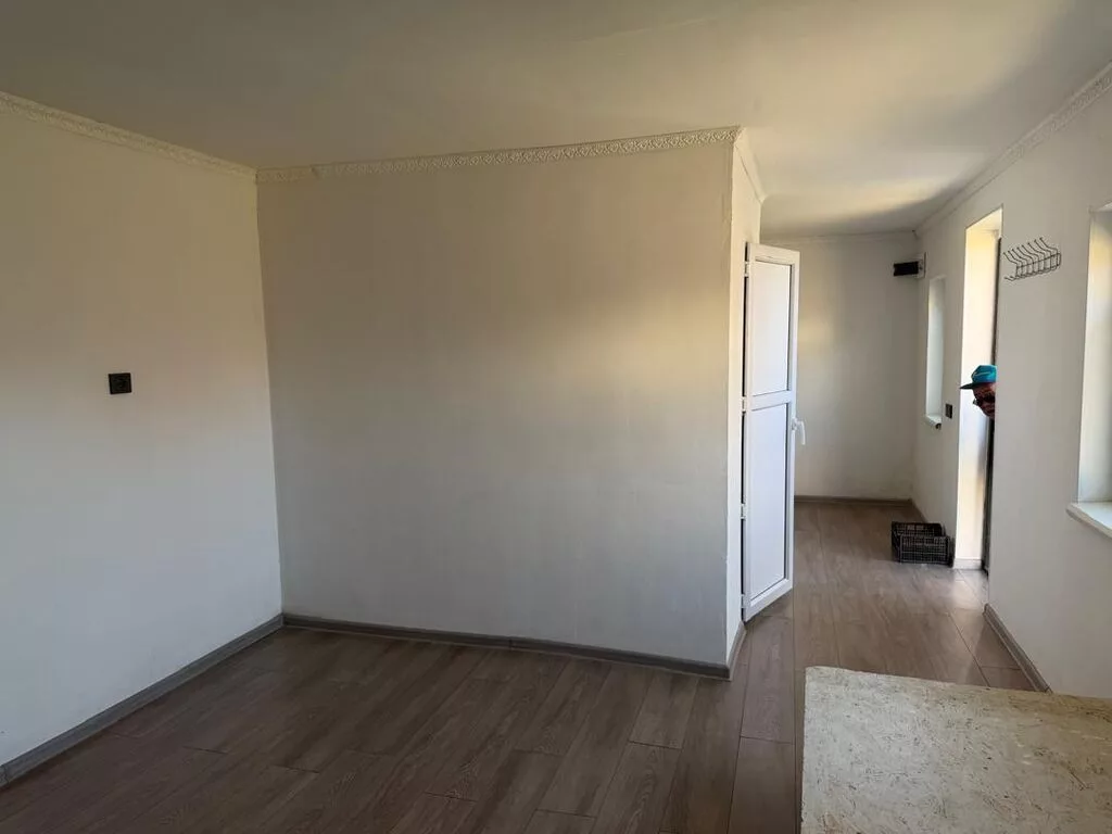 Сдаётся 1 комнатный 🏠 Адрес: г . Бишкек, Ленинский р - н, ул