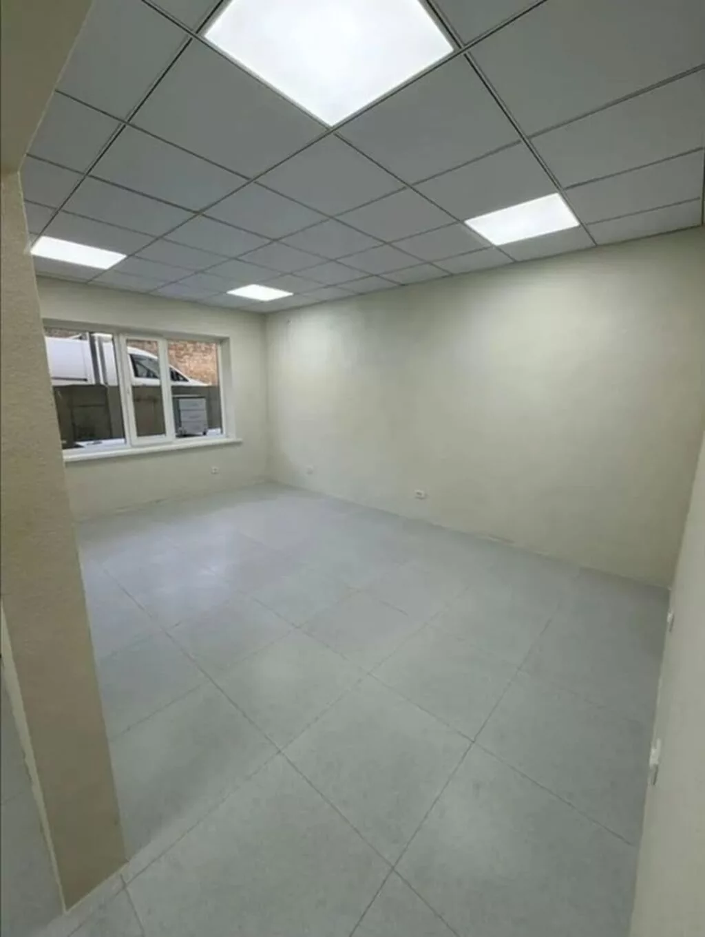 Продажа магазинов В жилом доме, 91 м², Евроремонт, Отдельный вход, 1 этаж