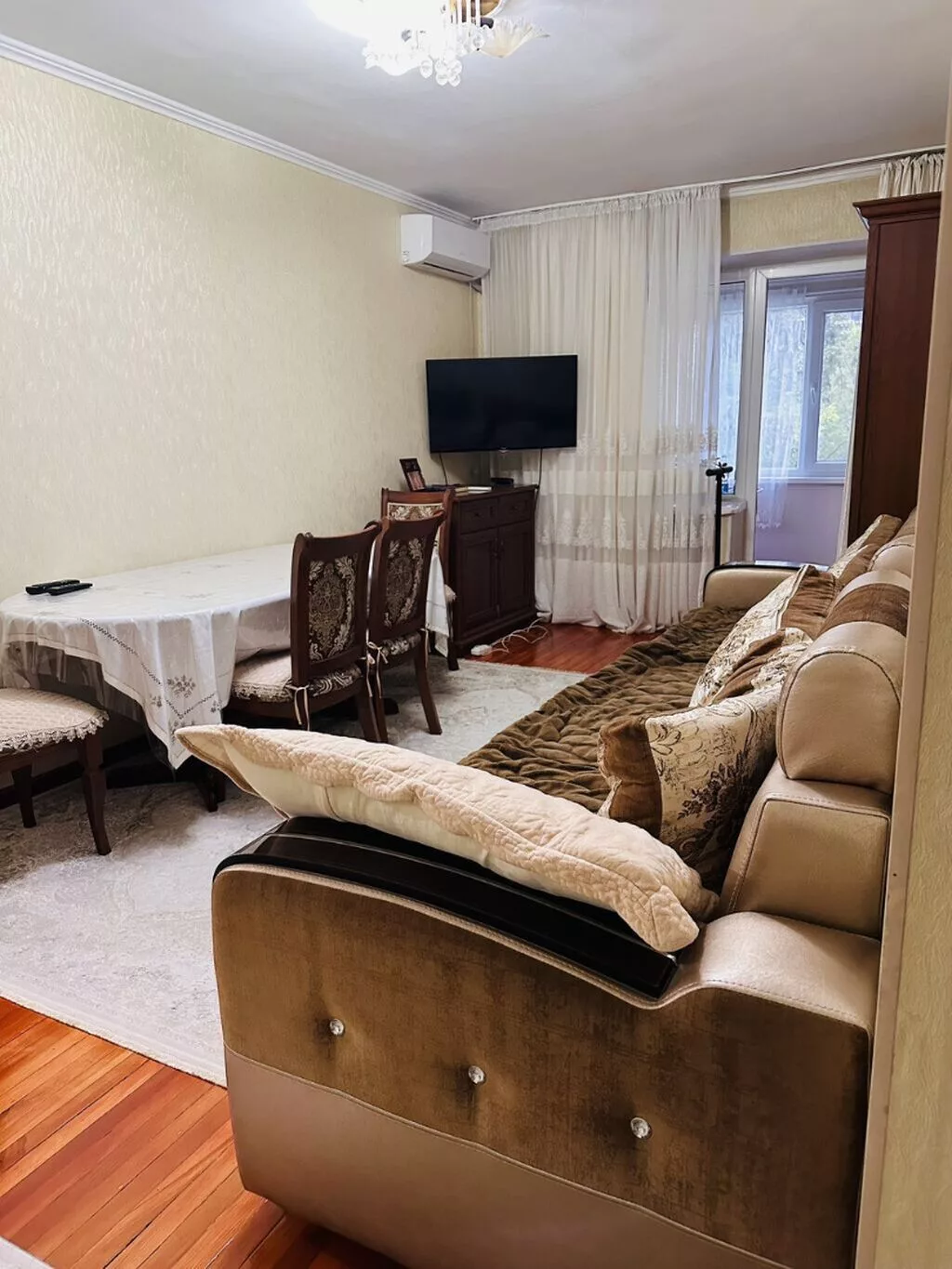 3 комнаты, 58 м², Космос 104 серия, 2 этаж