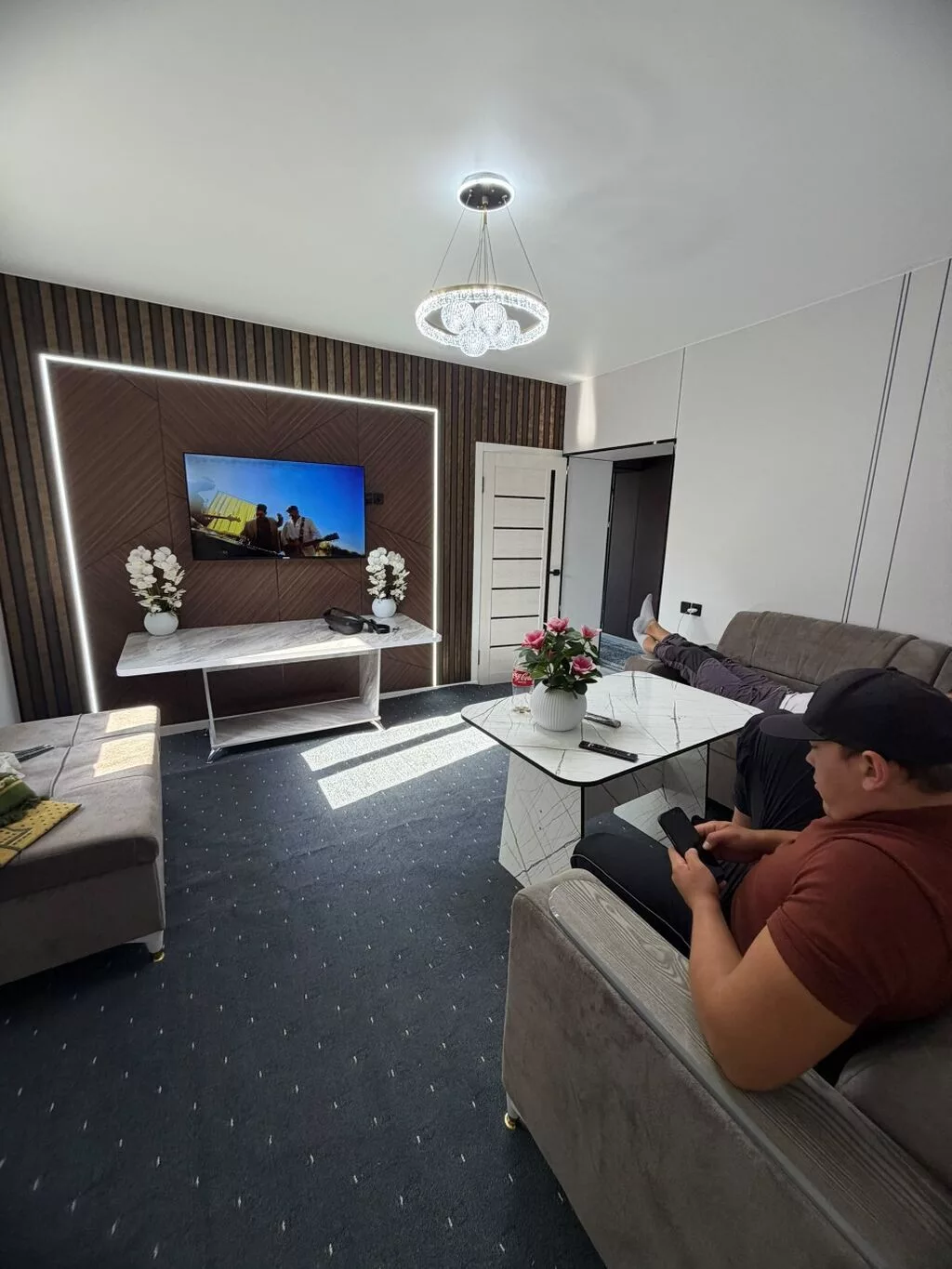 Сдаётся 2 этажный особняк. на долгий срок. 9 комнат. Премиальный