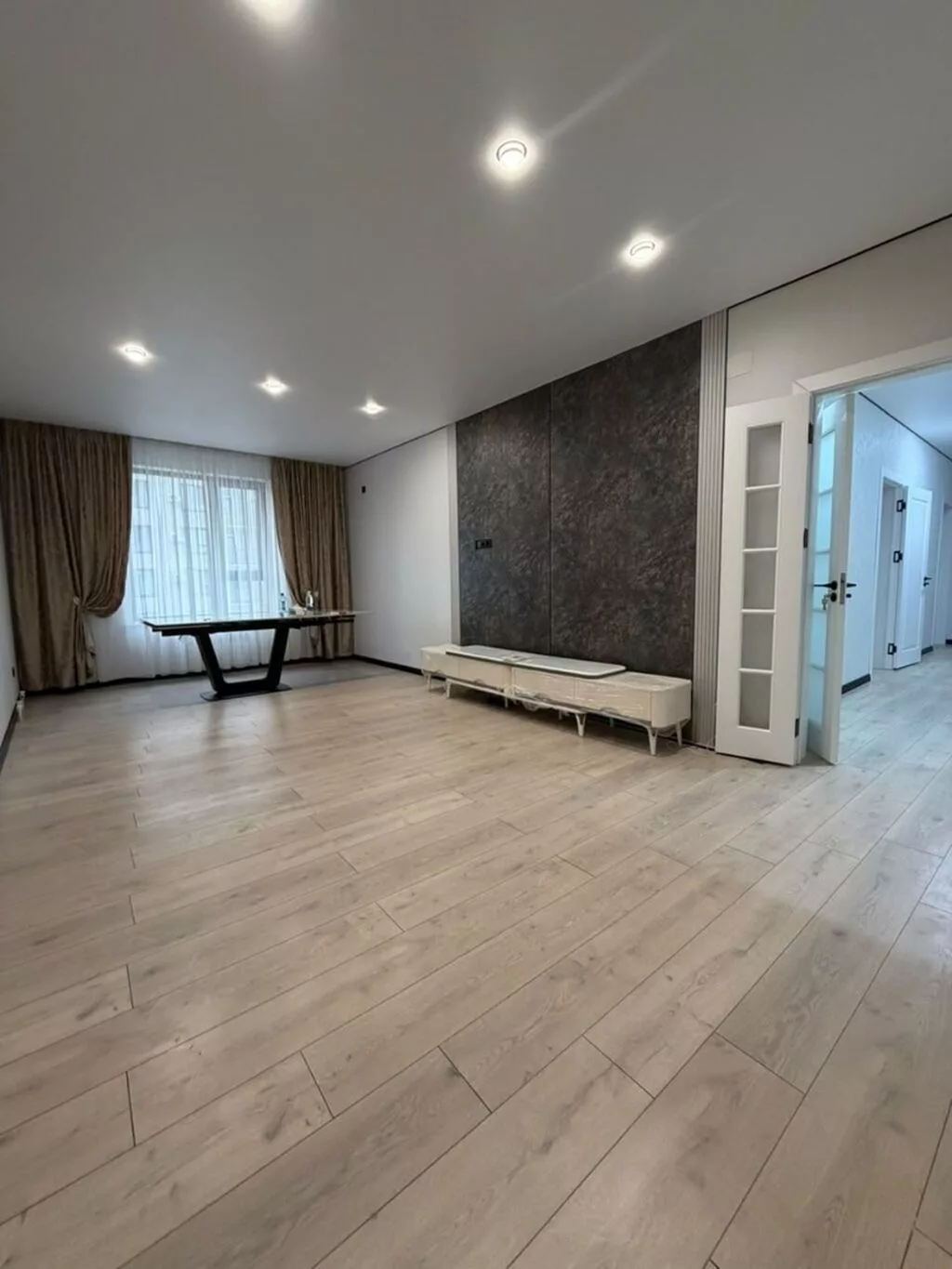 3 комнаты, 87 м², Пишпек Элитка, 3 этаж, Евроремонт