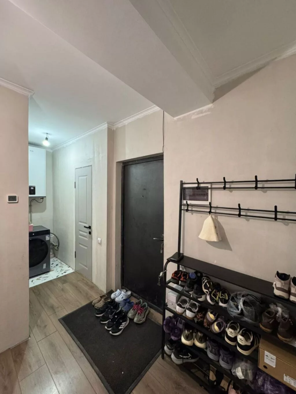 3 комнаты, 71 м², Кок-Жар ж/м Индивидуалка, 1 этаж, Свежий ремонт