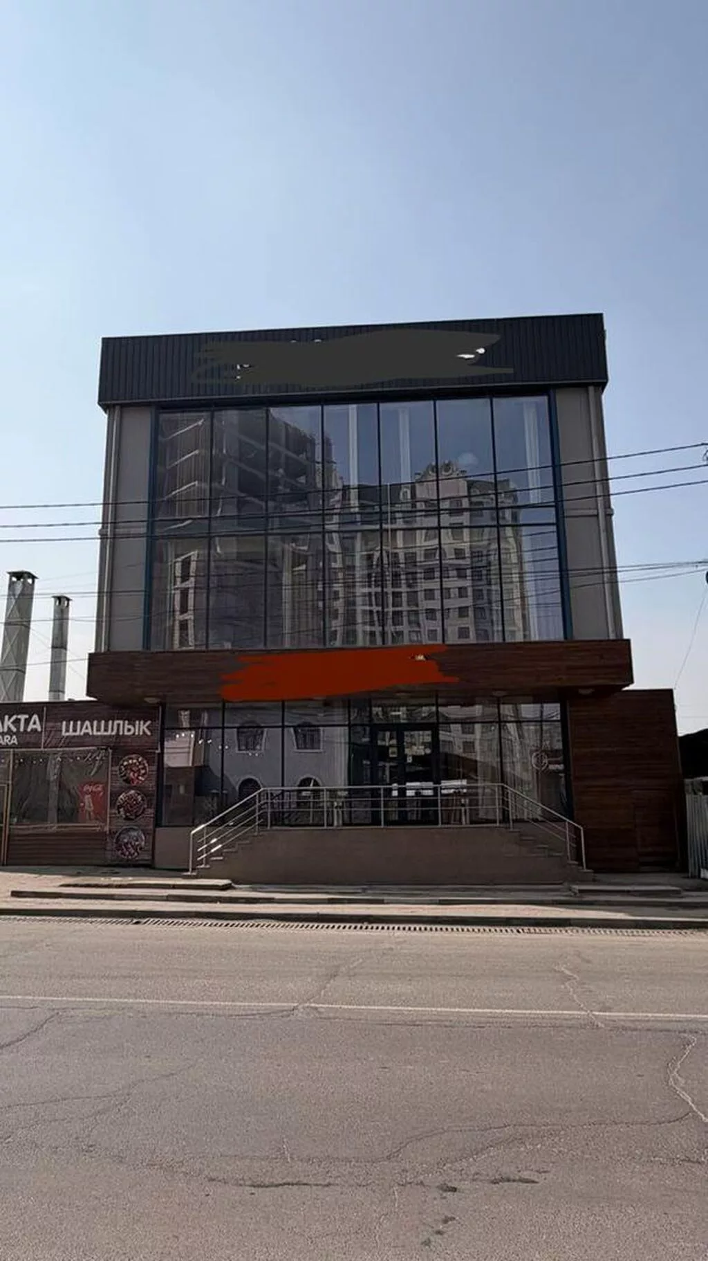 Сдаю The entire office: 910 м², В бизнес центре, С ремонтом