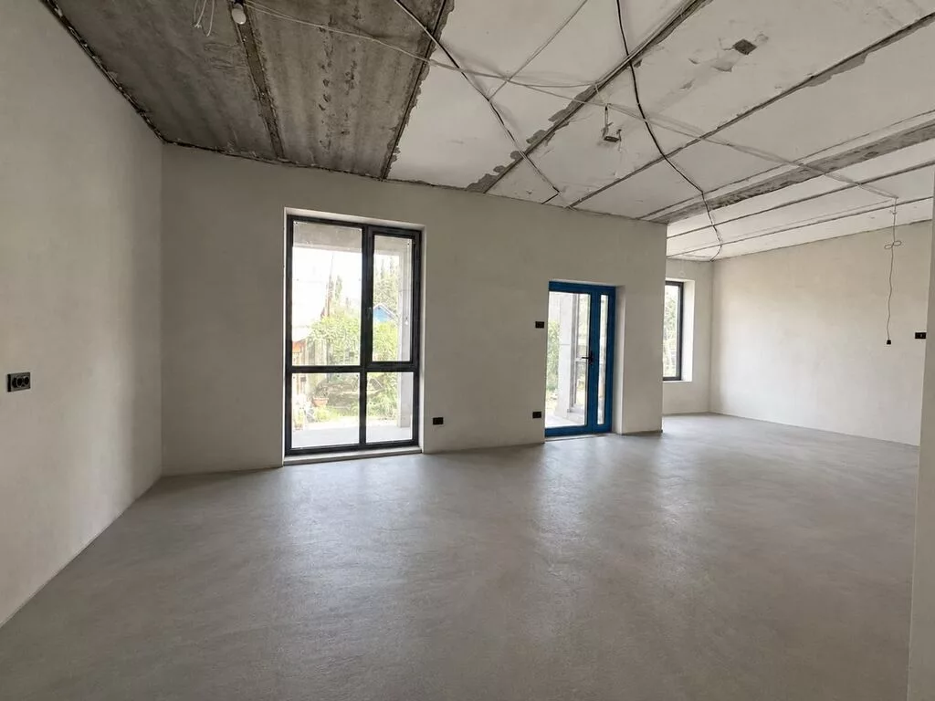 210 м², С мебелью частично