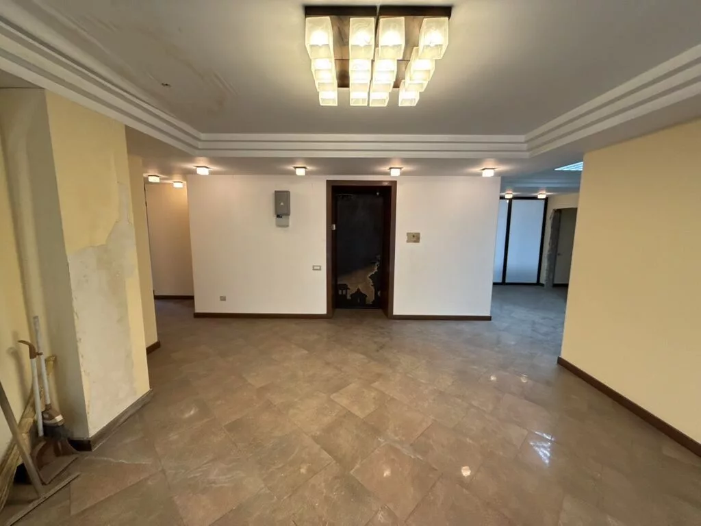 Продажа офисов 402 м², С ремонтом, Многоэтажное здание, 2 этаж