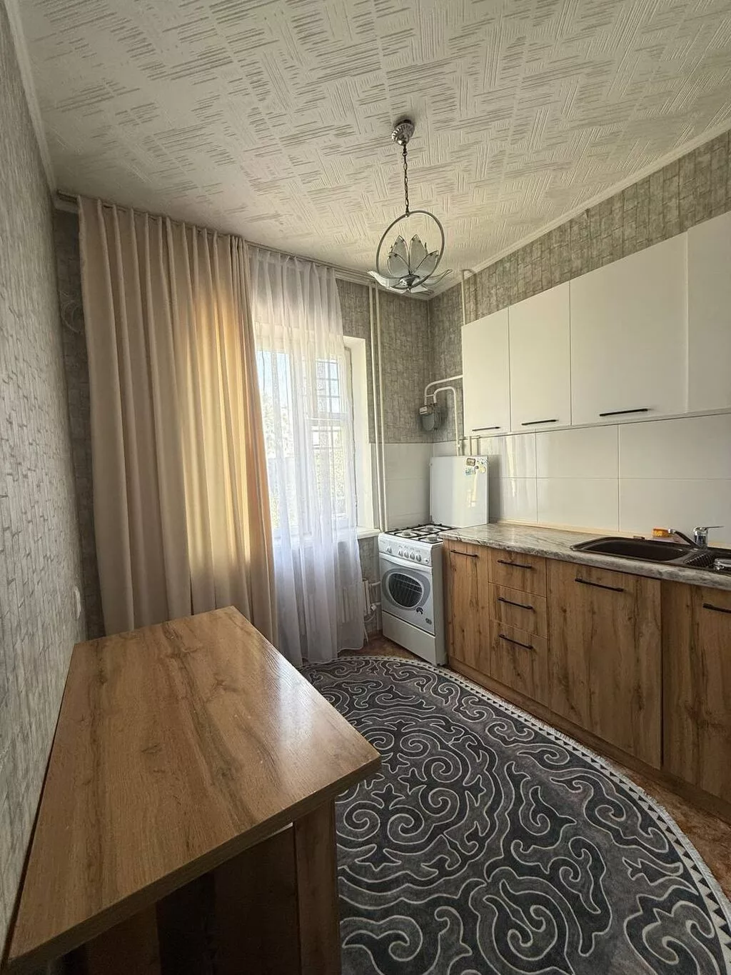 3 комнаты, 69 м², Киркомстром 105 серия, 4 этаж, Косметический ремонт