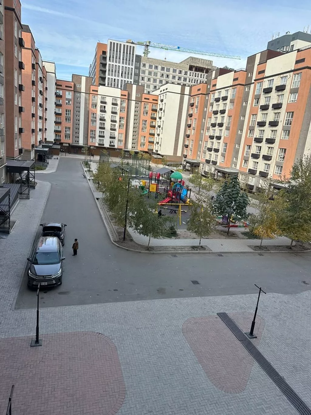 Сдается квартира в районе ТУНГУЧА 3х комнатная 2 балкона С мебелем