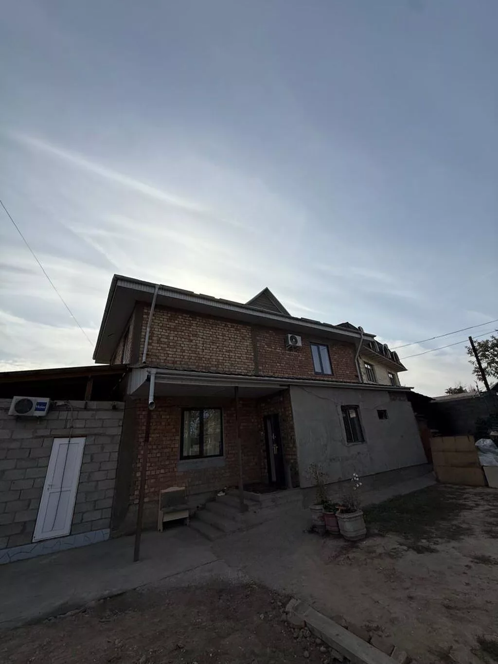 6 комнат и более, 135 м², 1 соток, Бишкек, Восток-5 мкр Собственник