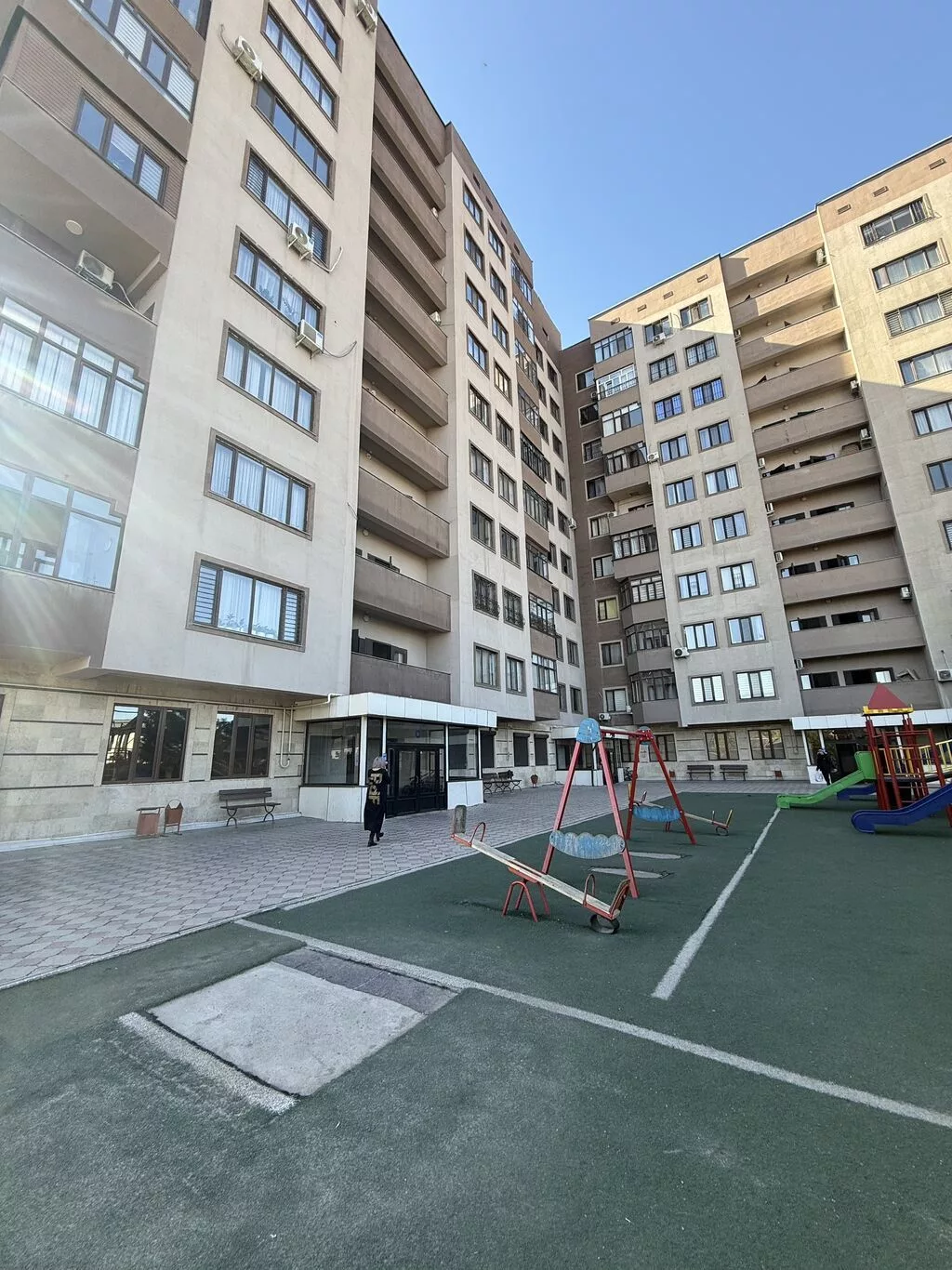3 комнаты, 114 м², 4 этаж