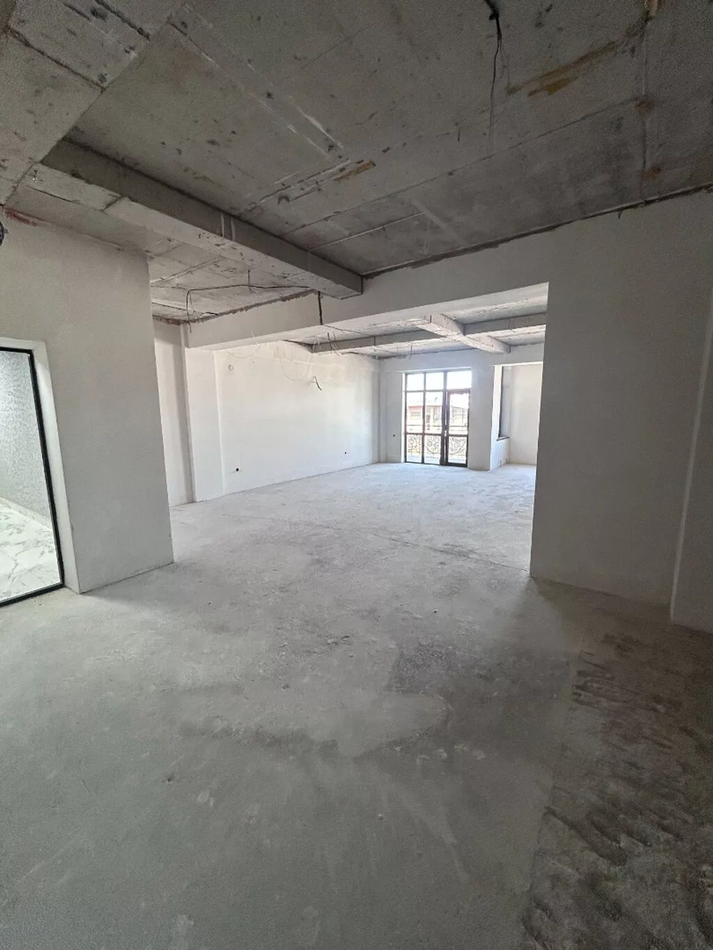 Сдаю Офисный кабинет: 83 м², В бизнес центре, С ремонтом, С отдельным санузлом
