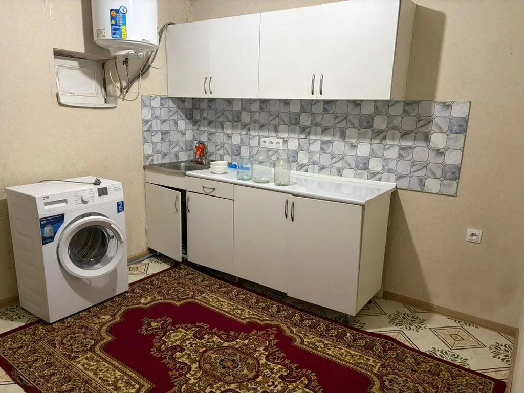 Сдаётся уютная однокомнатная квартира с отдельной кухней и санузлом