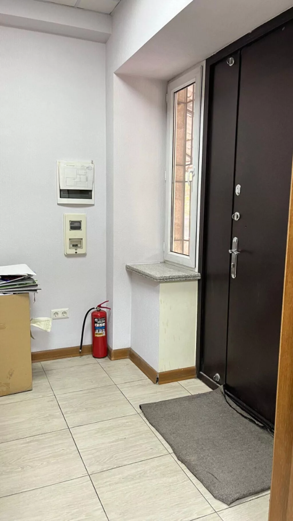 Продажа офисов 87 м², С ремонтом, Многоэтажное здание, 1 этаж