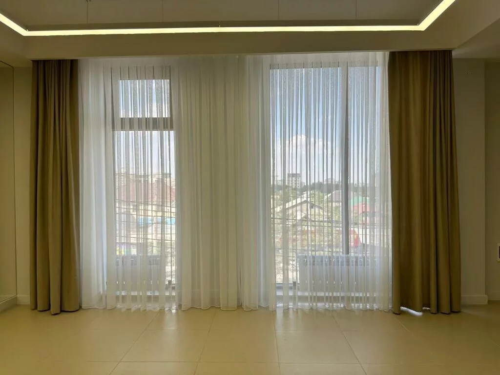 Аренда офисов, 100 м², В бизнес центре, С видом на горы, 1 линия, С оборудованием