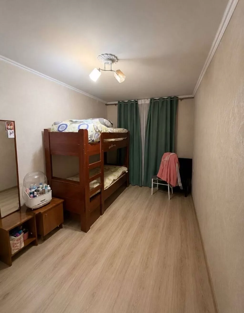 2 комнаты, 43 м², ул. Гоголя / Чуй 104 серия, 2 этаж, Косметический ремонт