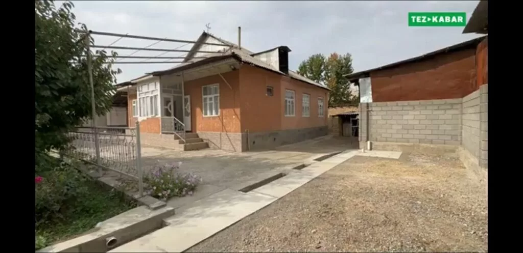 🏡 Продаётся уютный дом в г. Ош, район Жапалак, ул. Токтогула 1А 📍