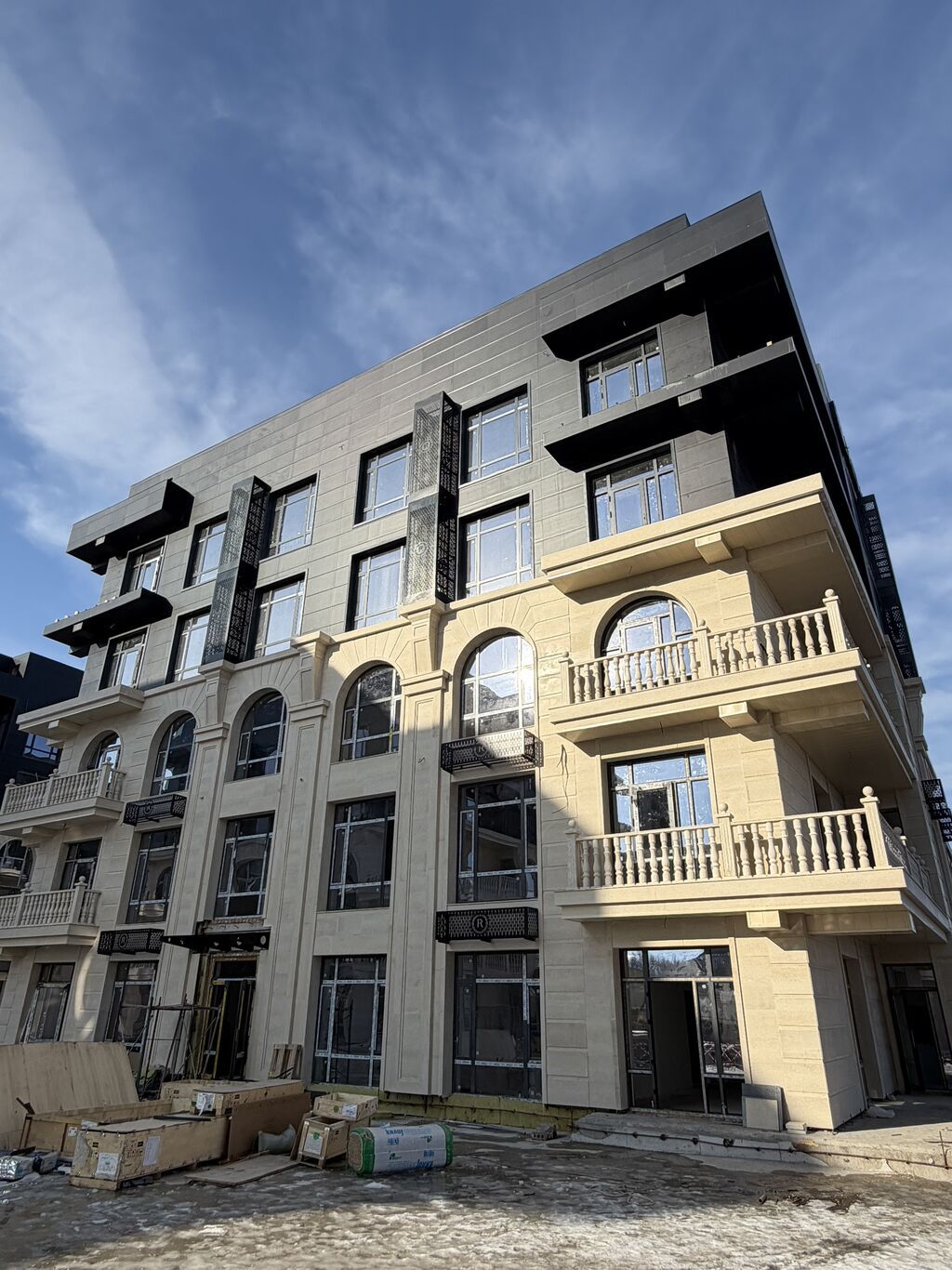 3 комнаты, 131 м², Элитка, 5 этаж, ПСО (под самоотделку)