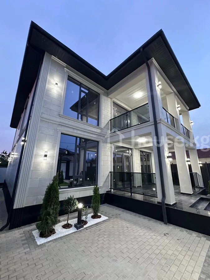 Продажа, дом, 6 и более-комн.: Чуйская область / Бишкек, город Бишкек, Арча-Бешик ж/м — за 34 195 200 сом
