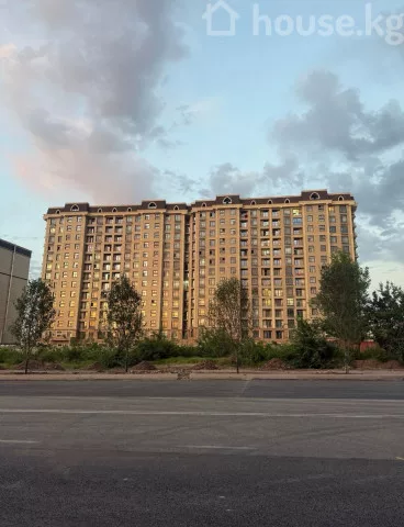 Аренда, коммерческая недвижимость: Чуйская область / Бишкек, город Бишкек, Магистраль - на долгий срок — за 155 578 сом