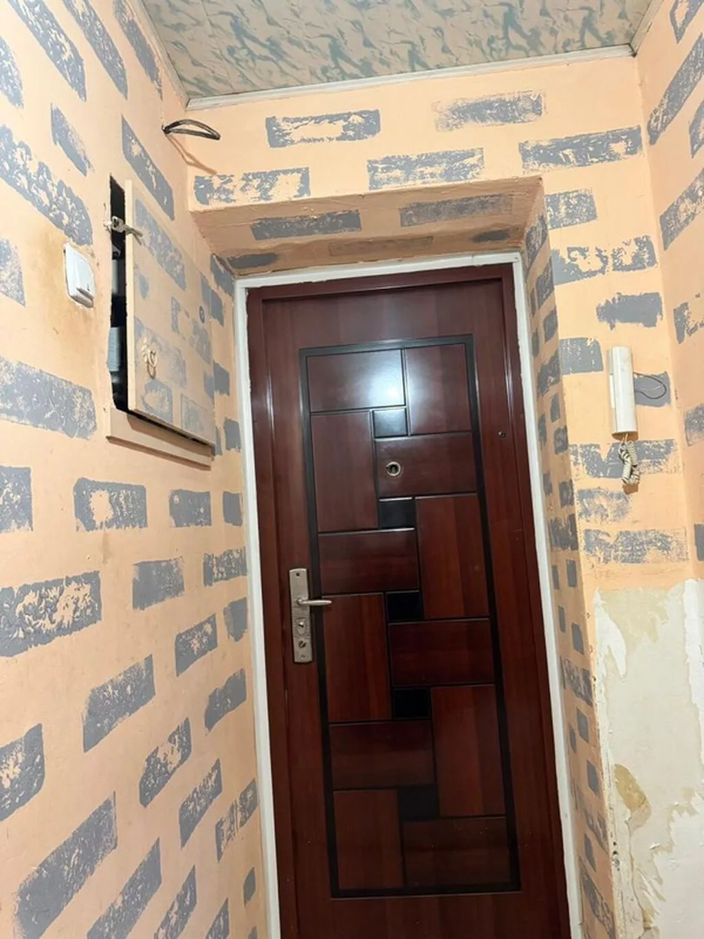1 комната, 33 м², Мед Академия Хрущевка, 1 этаж, Старый ремонт