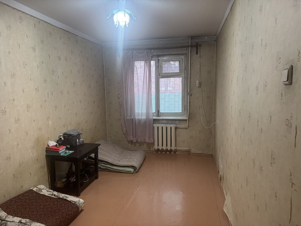 1 комната, 4 мкр Собственник, С подселением, от 6 месяцев, от 1 года, С мебелью частично