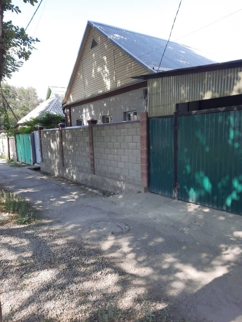 Продается!!! Дом из жженного кирпича в районе рынка Дордоя, по ул