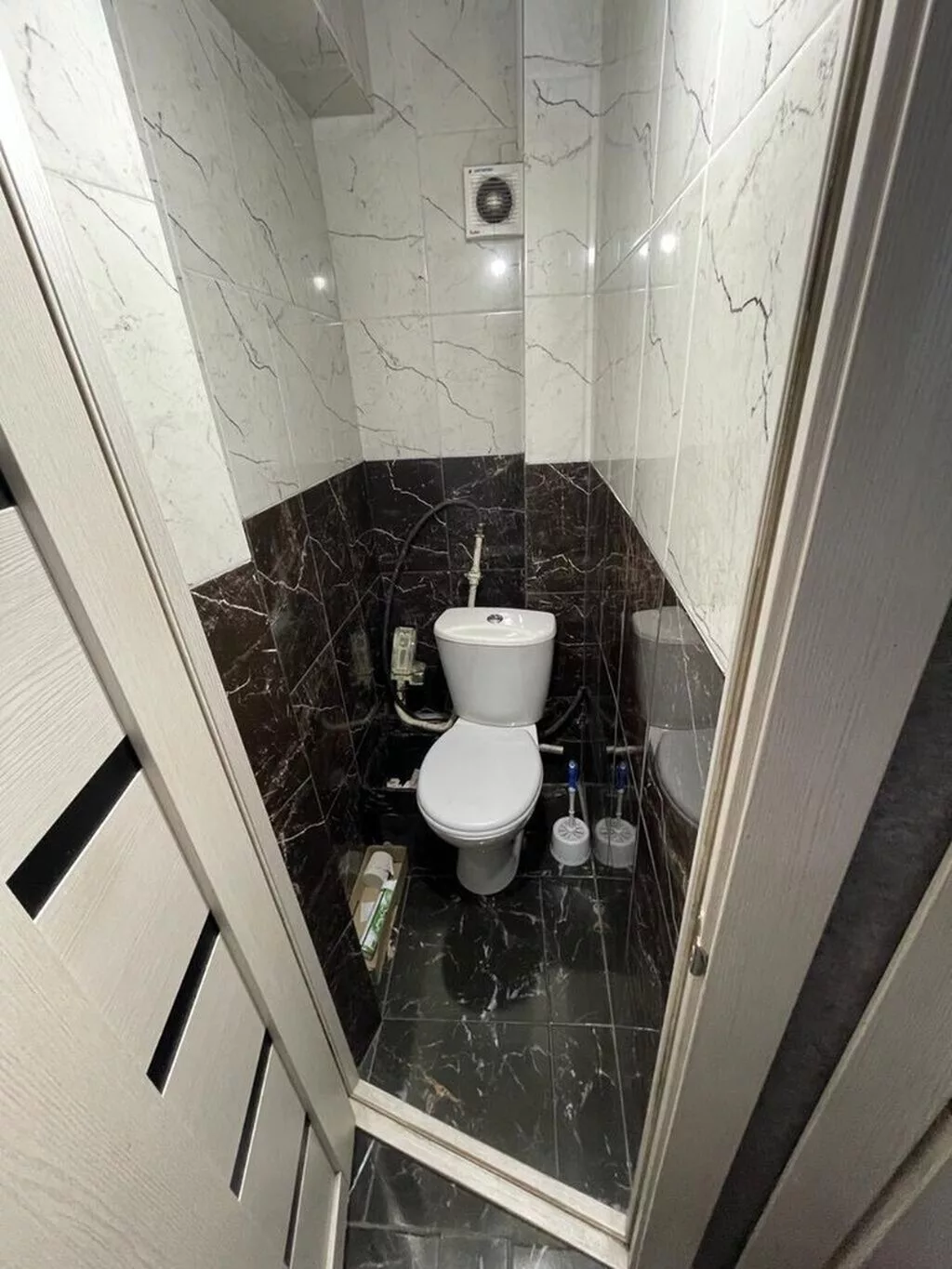 Продажа магазинов В жилом доме, 84 м², Отдельный вход, 1 этаж