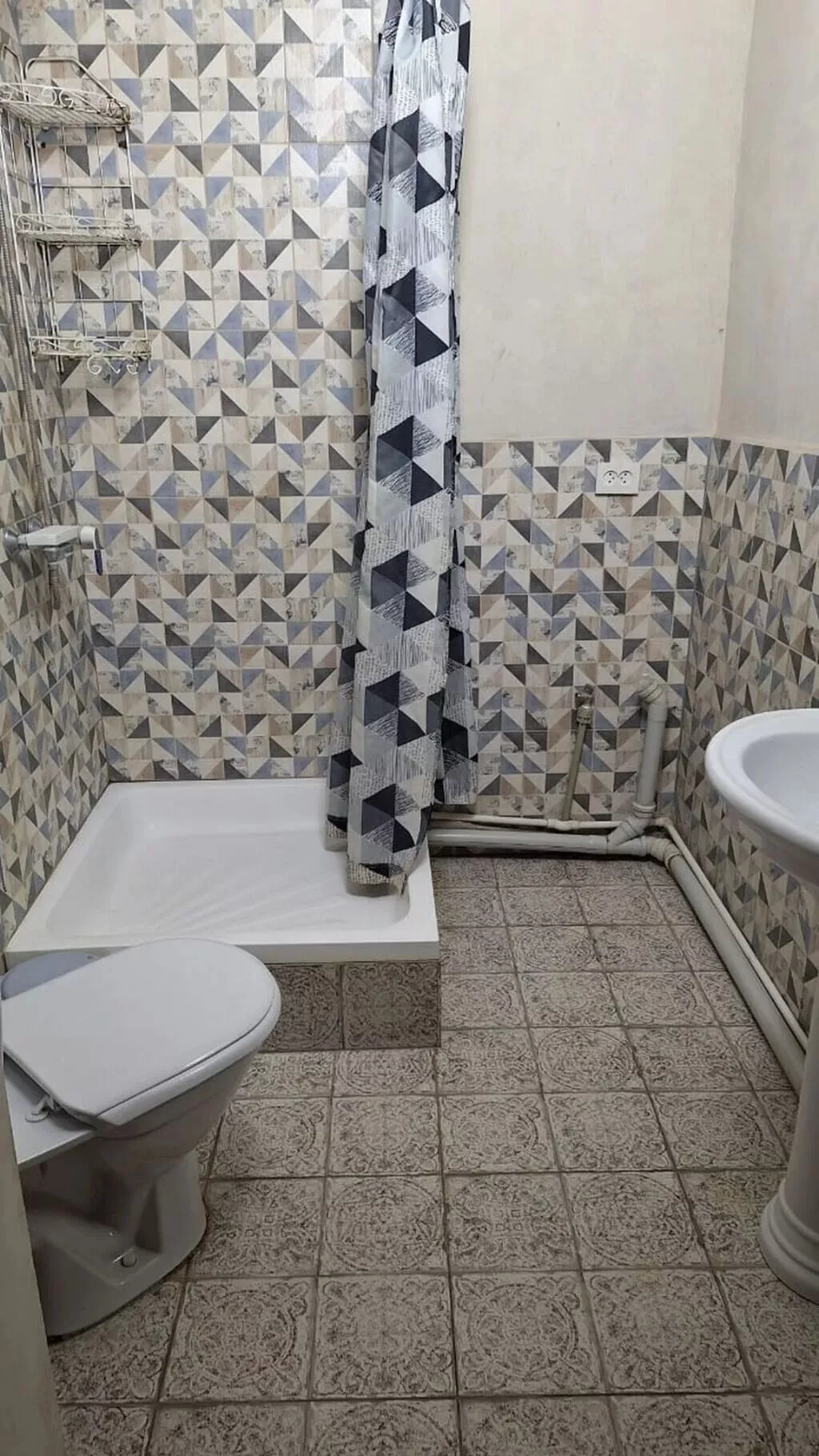 Старый толчок Сдается 2х ком дом Площадь: 50 кв м Свежий ремонт