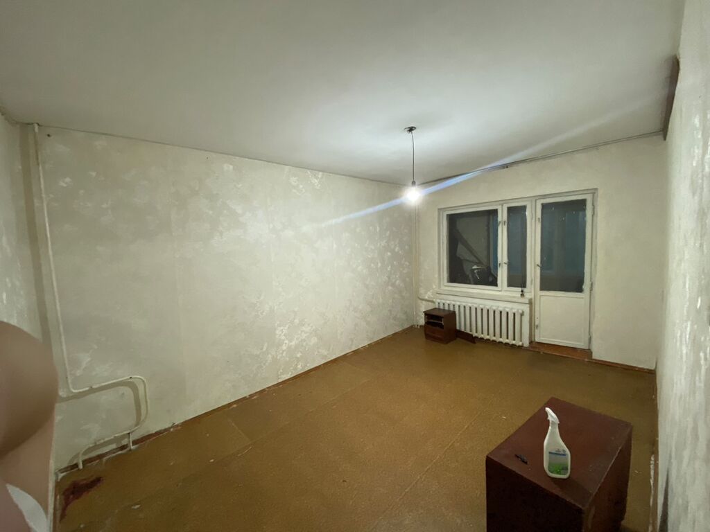 1 комната, 35 м², 105 серия, 2 этаж, Требуется ремонт