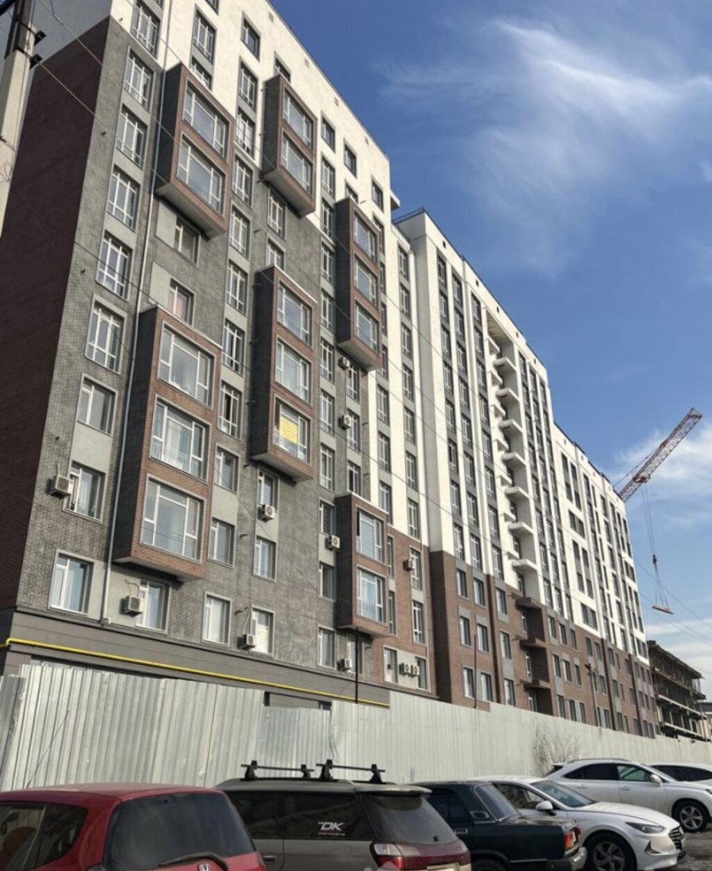 3 комнаты, 102 м², АУЦА Элитка, 13 этаж, ПСО (под самоотделку)
