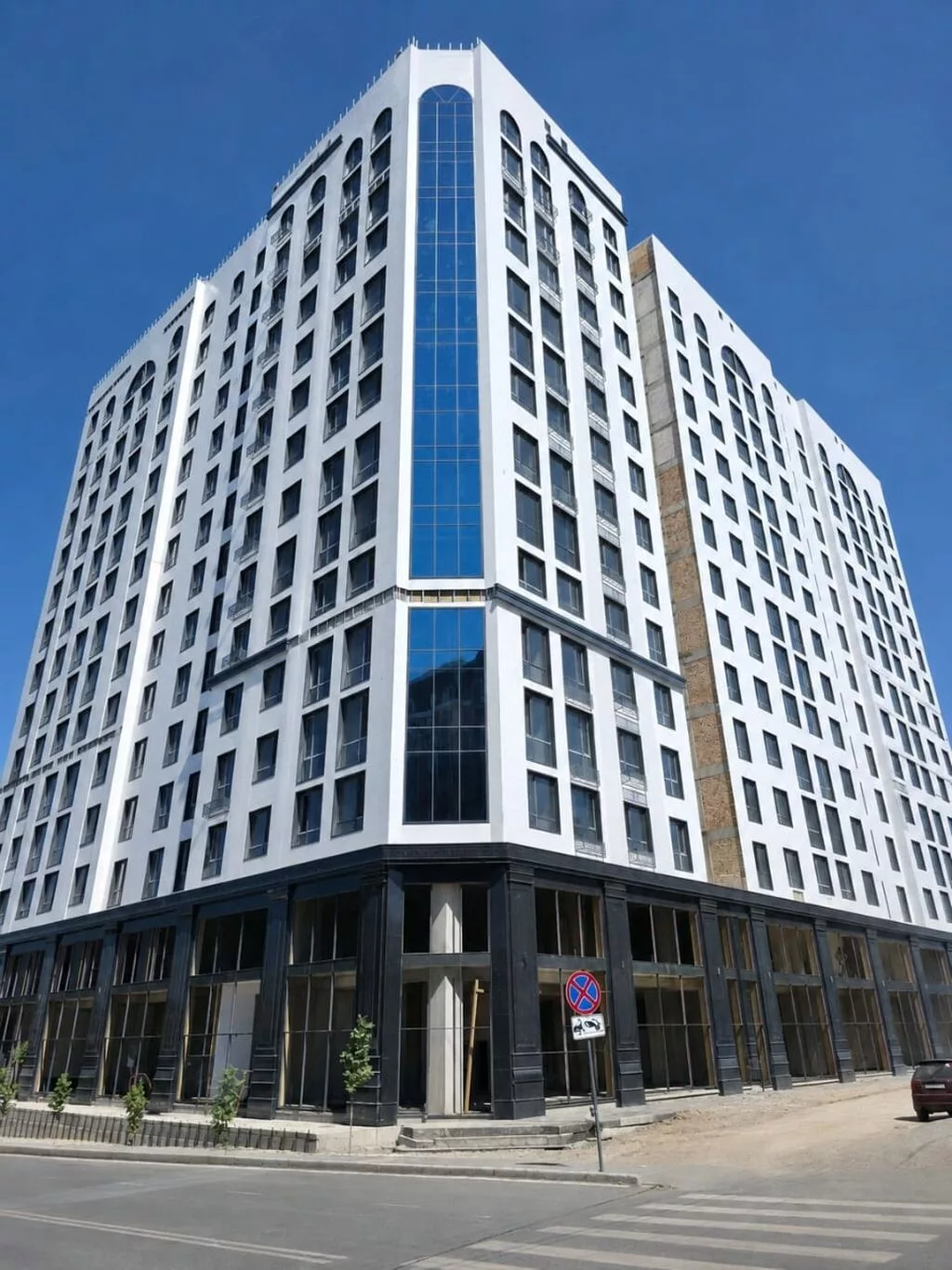 Продажа магазинов В жилом доме, 118 м², ПСО (под самоотделку), Отдельный вход, 1 этаж