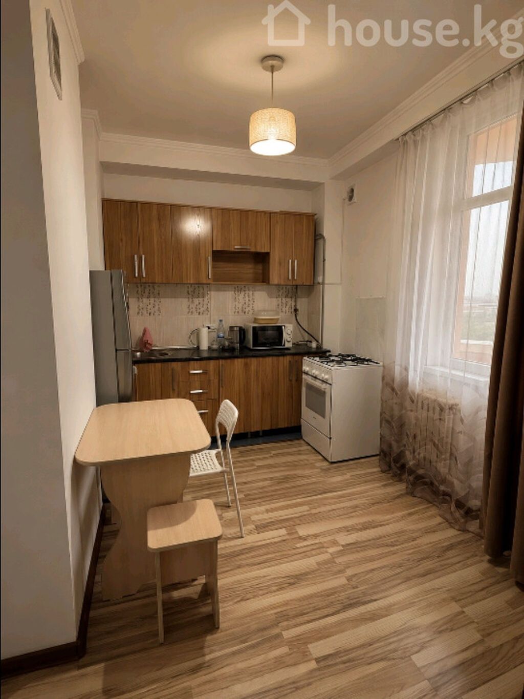 Сдается 2 комнатная квартира 51 м2 в центре города Адрес: Табышалиева