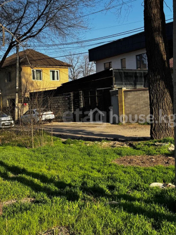 Продажа, дом, 6 и более-комн.: Чуйская область / Бишкек, город Бишкек, Карагачевая роща — за 21 350 000 сом