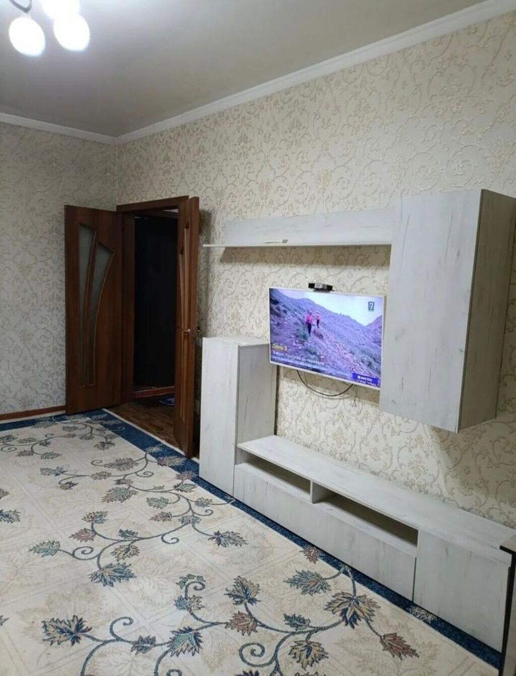 2 комнаты, 53 м², Вечерка 106 серия, 2 этаж, Евроремонт