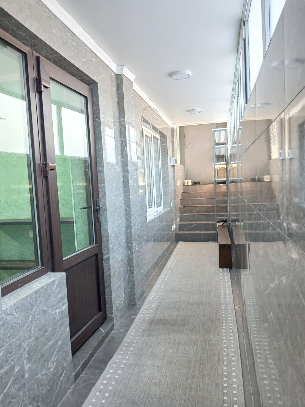 Аренда офисов, 40 м², В жилом комплексе, С отдельным входом
