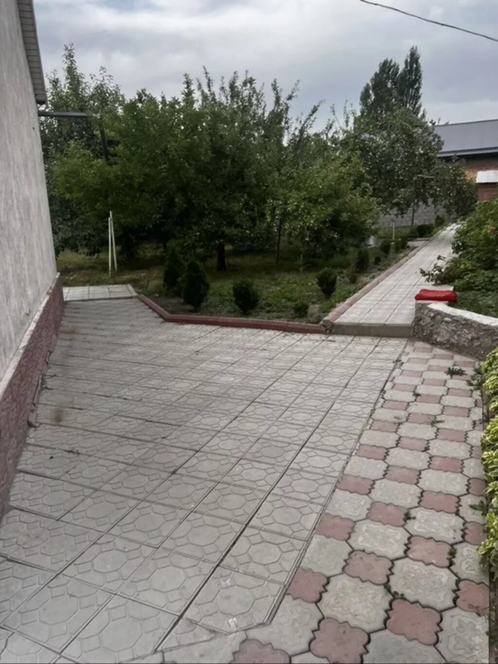 Продается!!! Дом с земельным участком. 📍 Расположение: ж/м Арча-Бешик