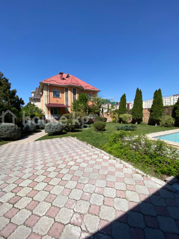 Продажа, дом, 6 и более-комн.: Чуйская область / Бишкек, город Бишкек, Кара Дарыя — за 51 666 300 сом