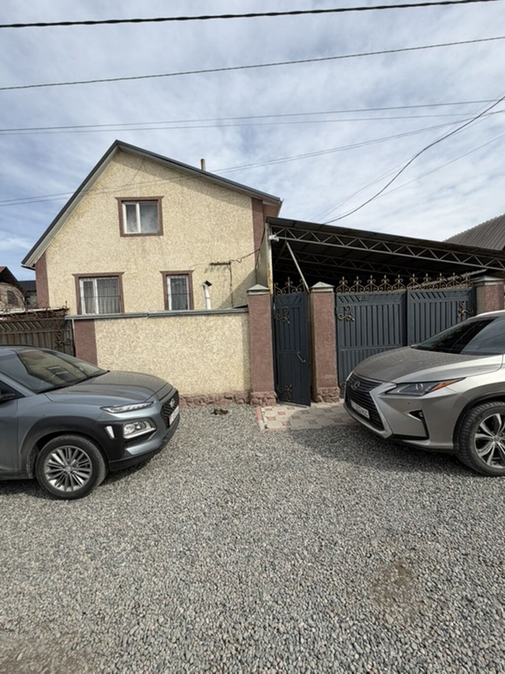 Продается дом Энесай 7 улица 5соток 200квм 7комнат - трехэтажный дом