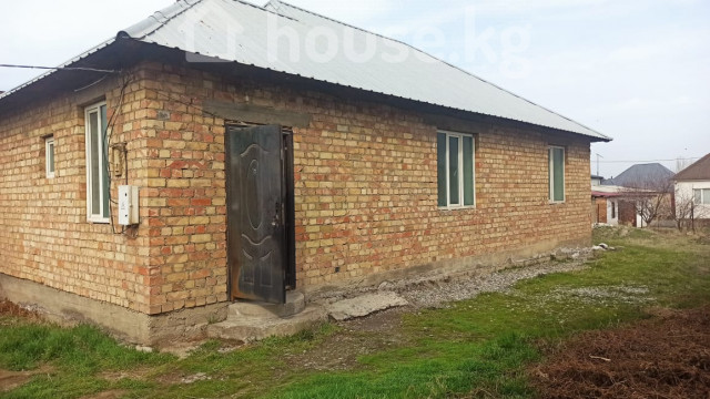 Продажа, дом, 4-комн.: Чуйская область / Бишкек, город Бишкек, с. Селекционное — за 14 888 600 сом