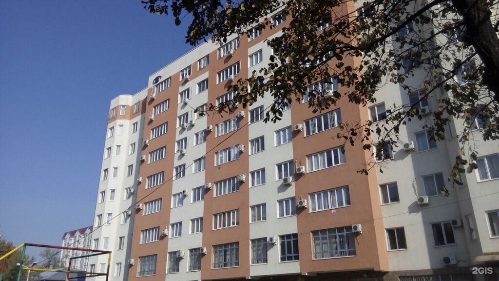 Здравствуйте 🤝 сдаю 3х квартиру + паркинг внутри дома на длительный