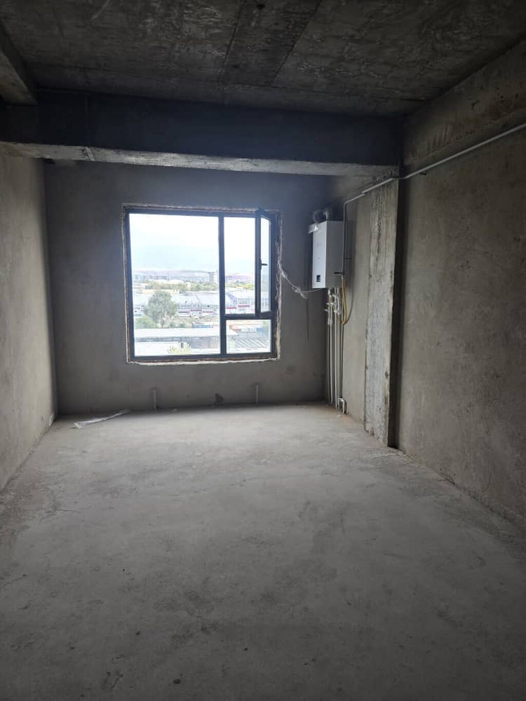 3 комнаты, 80 м², Дордой Моторс рынок Элитка, 3 этаж, ПСО (под самоотделку)