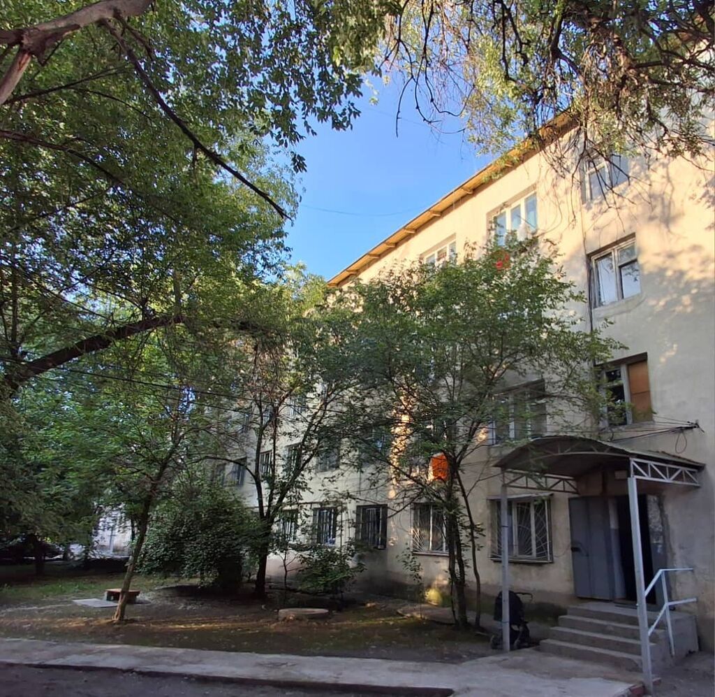 1 комната, 29 м², 10 мкр Малосемейка, 2 этаж, Косметический ремонт