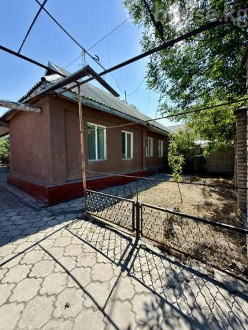 Продажа, дом, 4-комн.: Чуйская область / Бишкек, город Бишкек, Чуй - Алматинка — за 18 742 120 сом