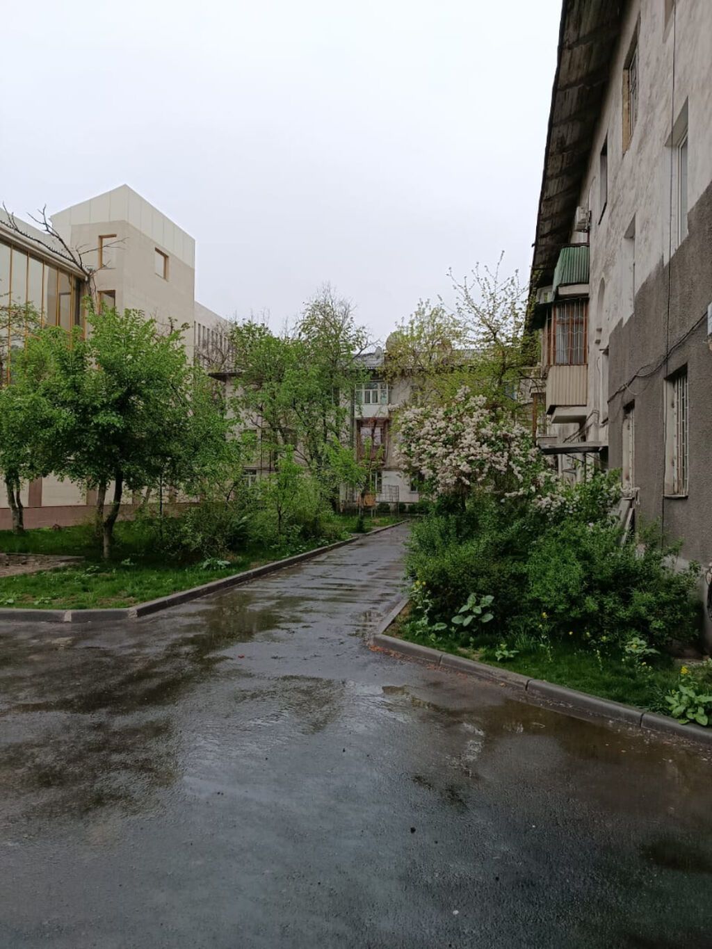 3 комнаты, 75 м², Индивидуалка, 2 этаж, Старый ремонт